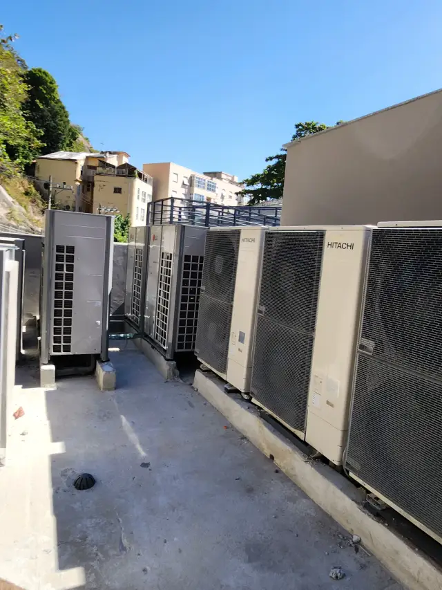 Projeto realizado no Escola Eleva - foto 4 - Projetos Realizados - Rio de Janeiro // Manutenção Preventiva de Ar Condicionado